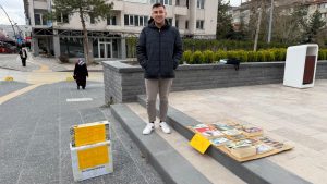 Sayfaların Ötesinde Bir Direniş: Çankırı’da Genç Felsefecinin Umut Dolu Kitap Tezgahı