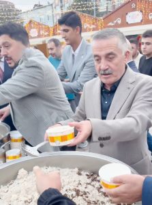 Sarıkılçık princi iki belediyenin arasını açtı